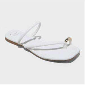 NWT  Women's Hanna Toe Ring Thong Sandals with Memory Foam Insole